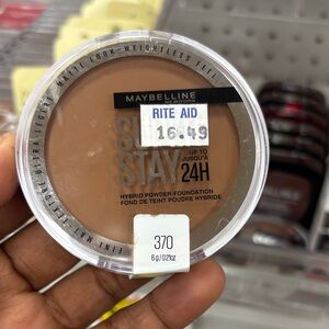 370 jewo0vv Maybelline Hybrid Powder Foundation in Warm Brown